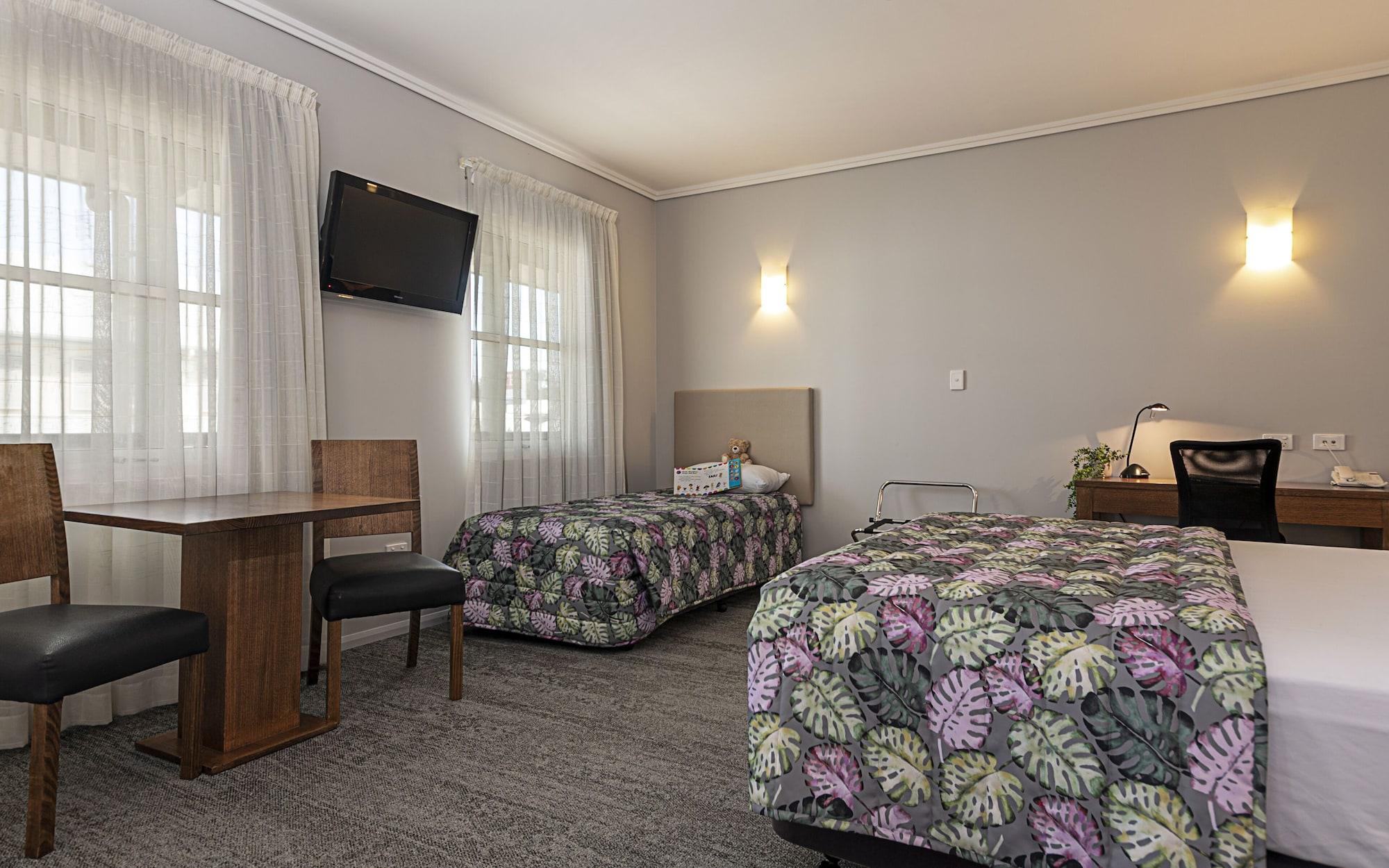Coachmans Inn Уорик Экстерьер фото