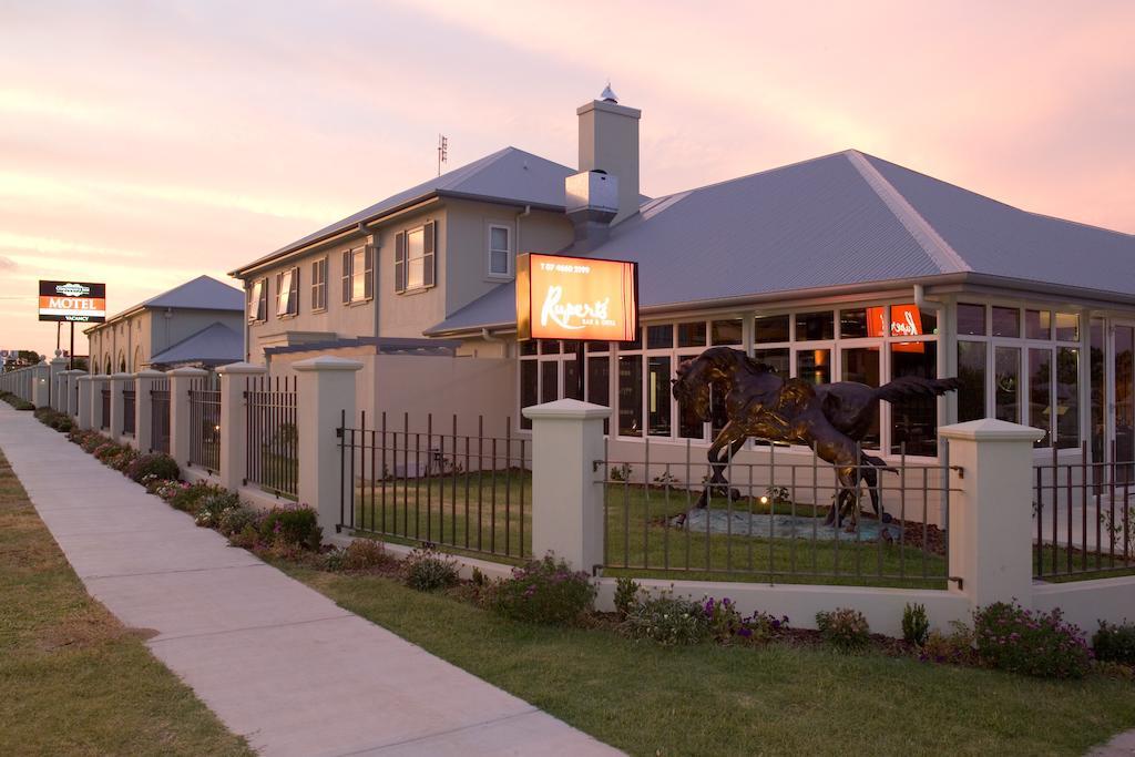 Coachmans Inn Уорик Номер фото